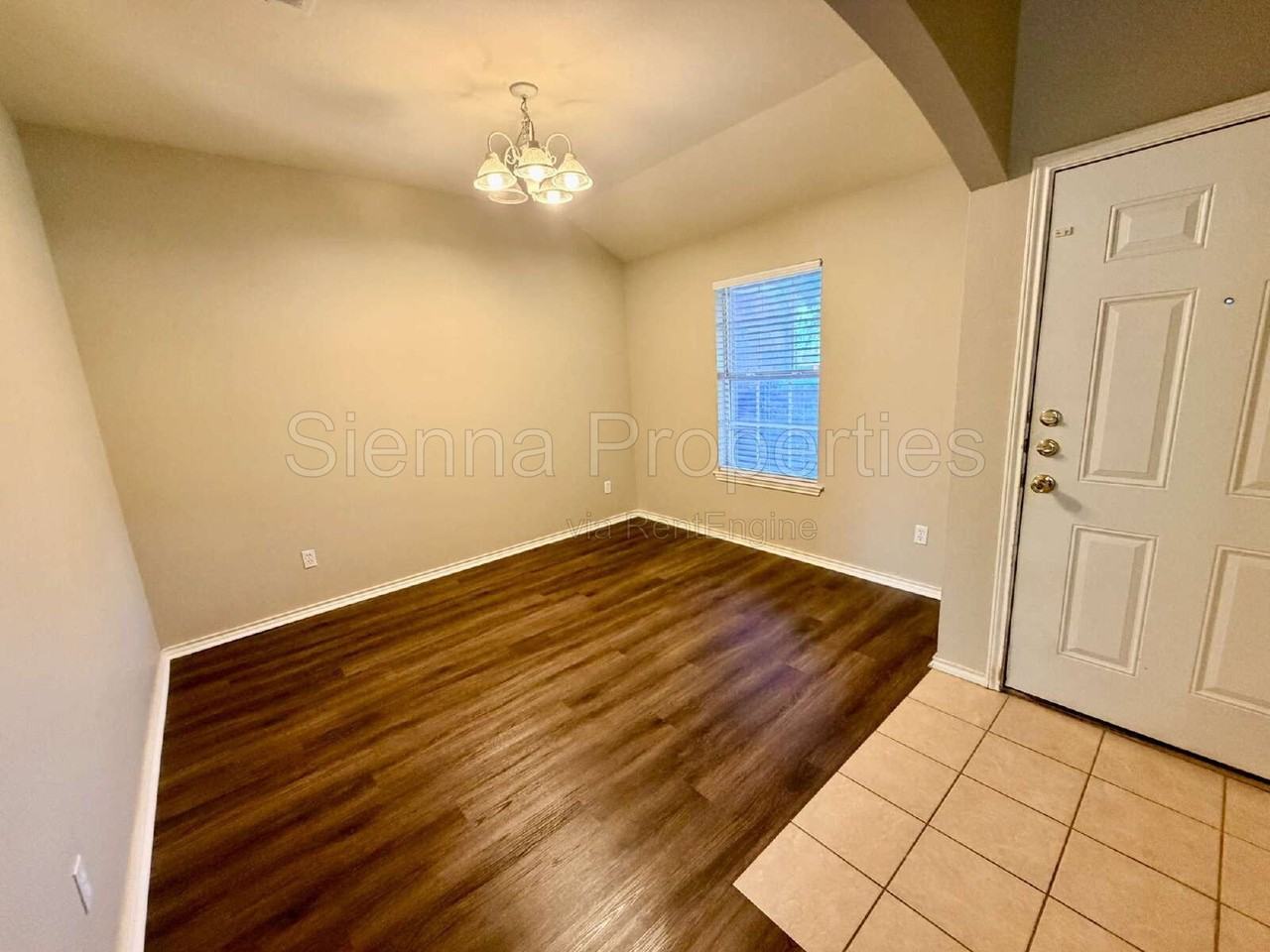 803 Encanto Dr - Photo 3 of 28