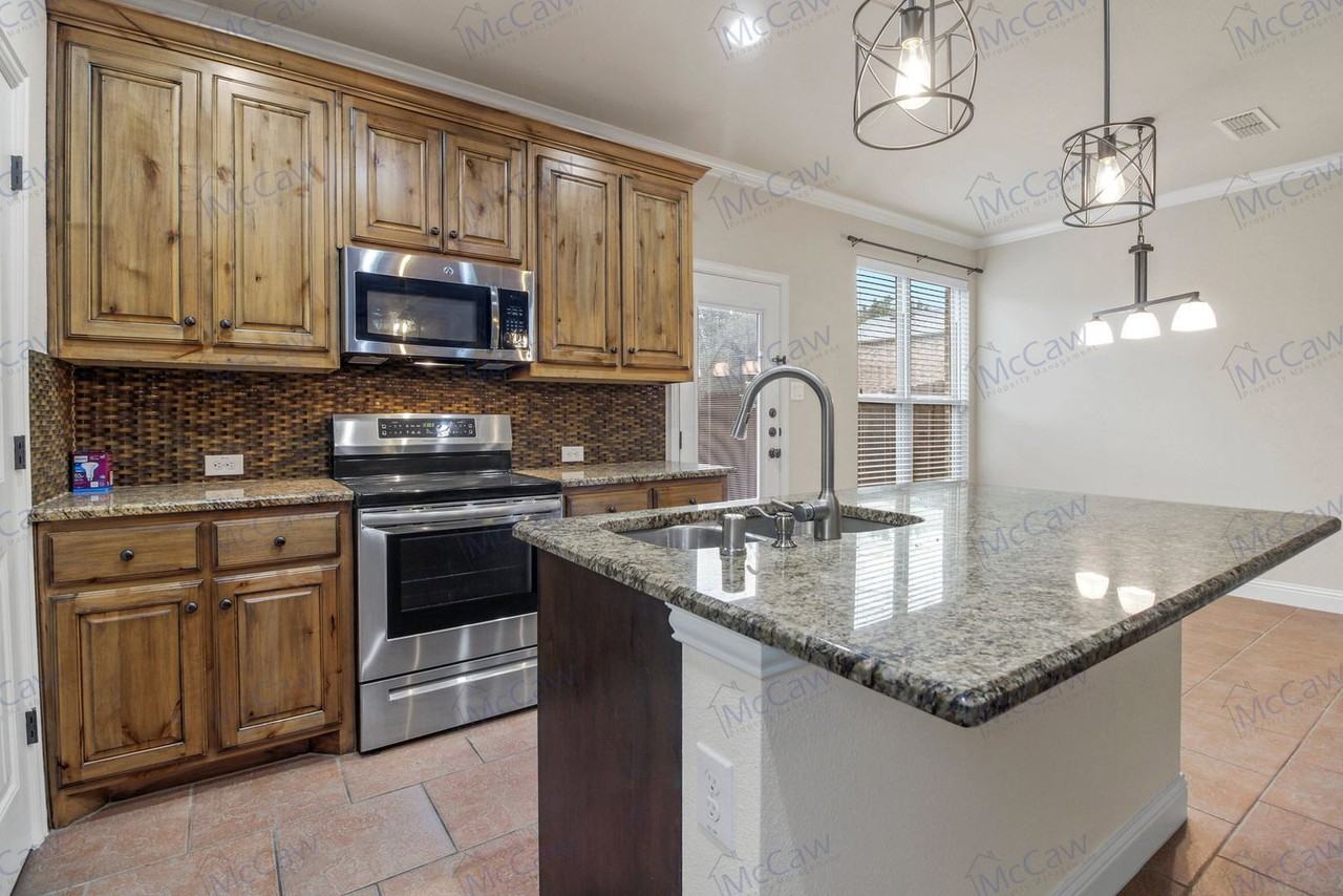 5043 Italia Ln - Photo 6 of 23