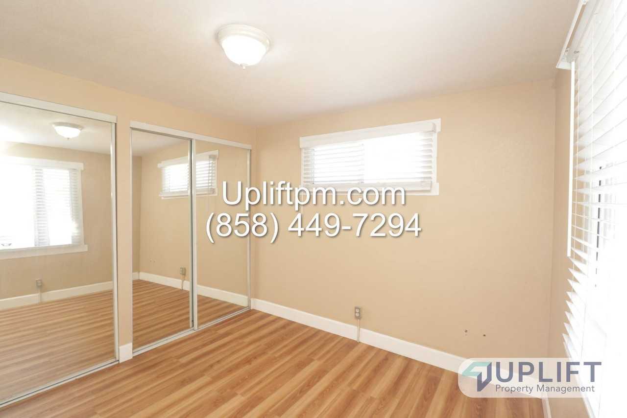 426 B Ave - Photo 4 of 9