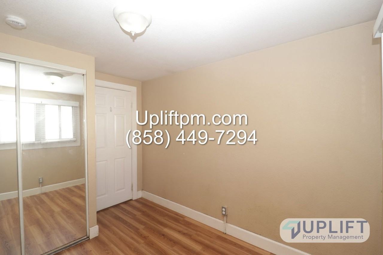 426 B Ave - Photo 5 of 9