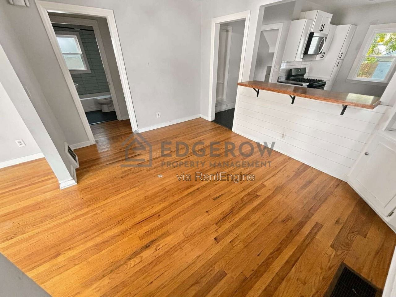 1326 Boston St Se - Photo 4 of 22