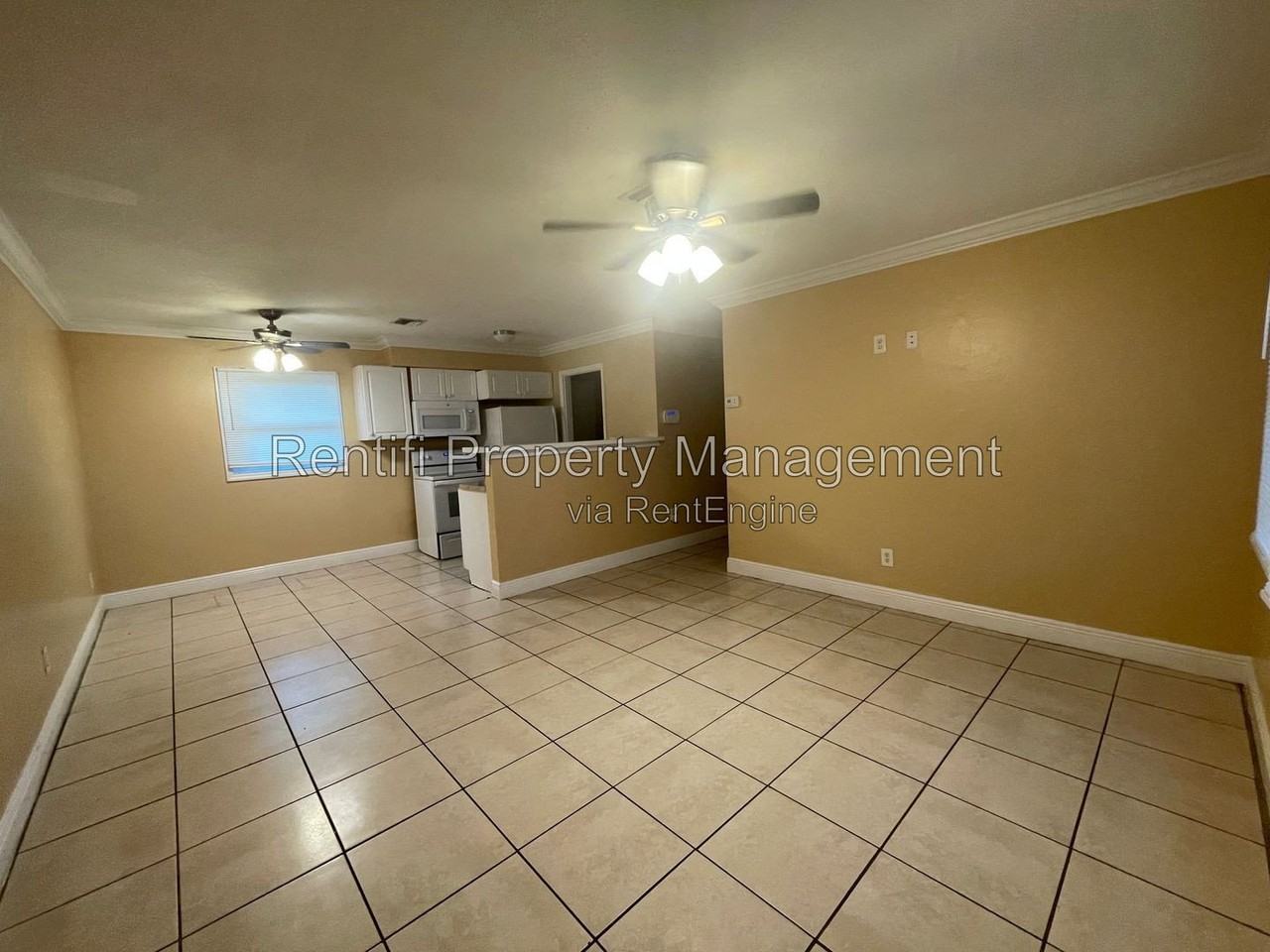 44 Andora St #B - Photo 2 of 9