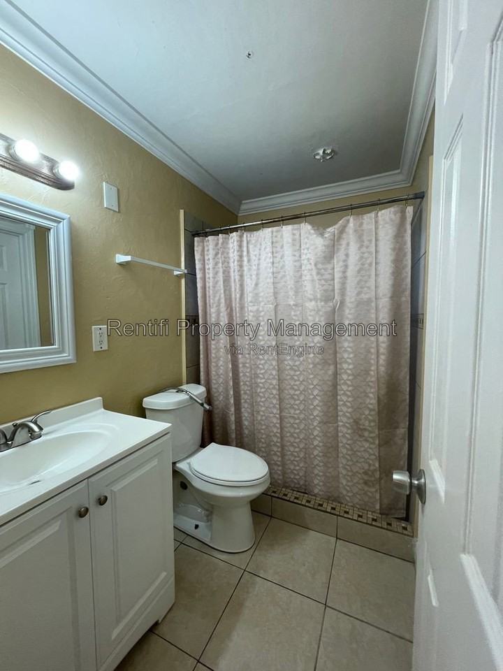 44 Andora St #B - Photo 7 of 9