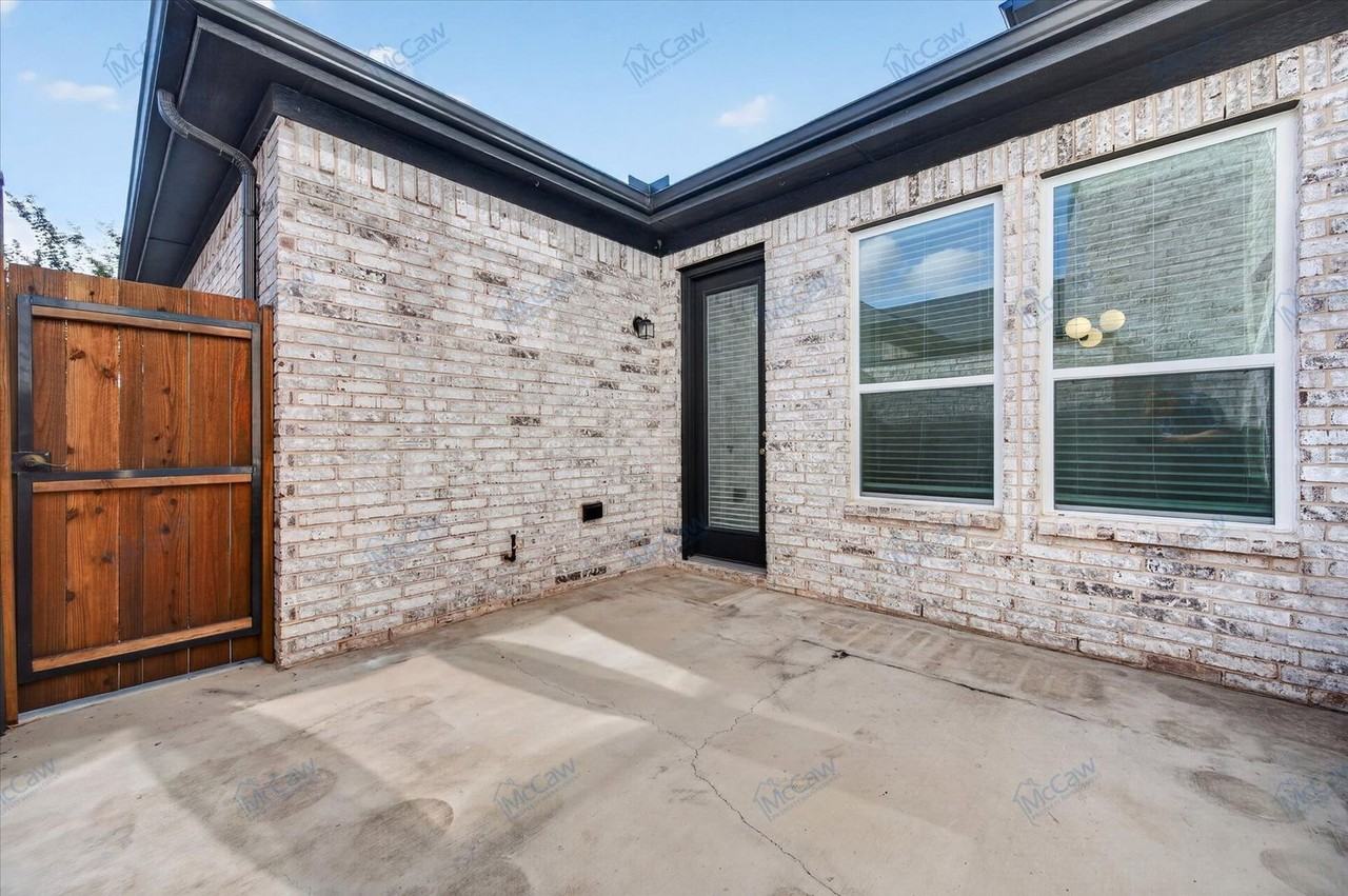 4547 English Maple Dr - Photo 3 of 23