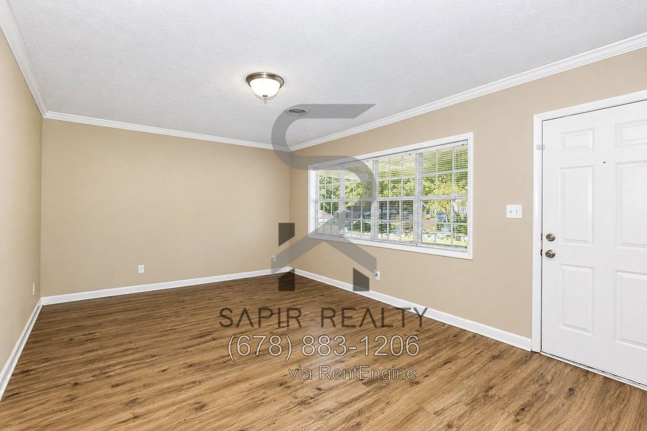501 Ridgecrest Dr - Photo 4 of 24