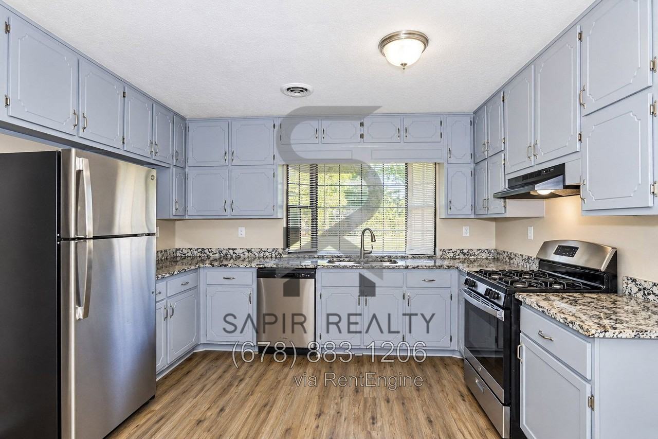 501 Ridgecrest Dr - Photo 7 of 24