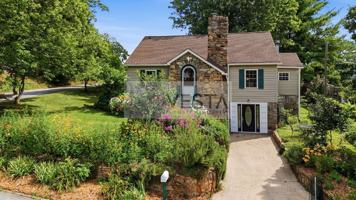 featured image of 108 Patton Ave #2