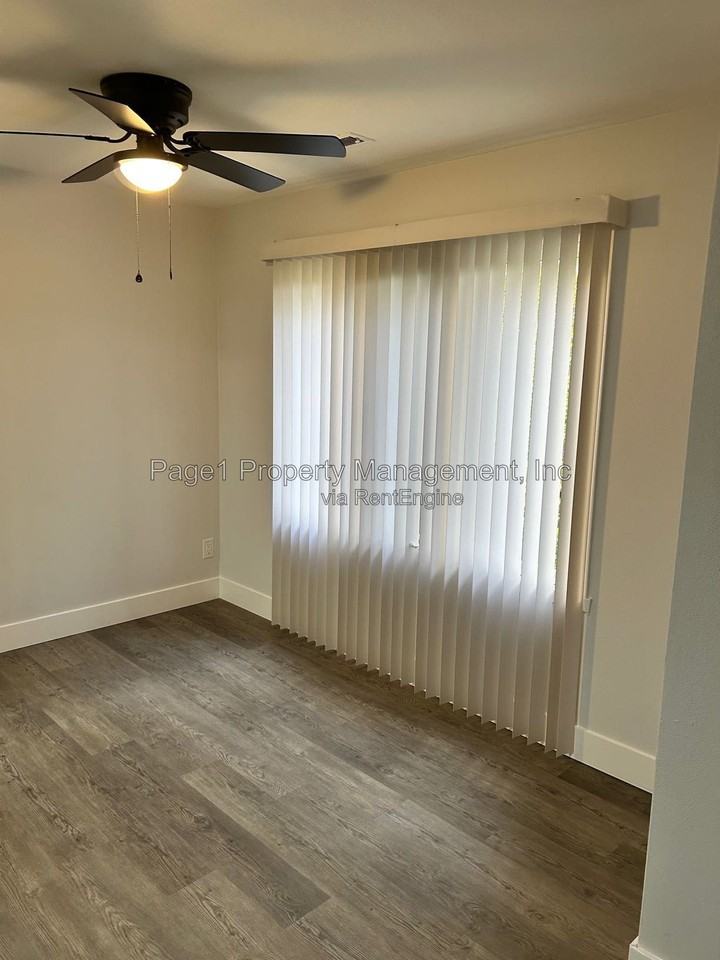 3809 Sage Dr #C - Photo 4 of 8