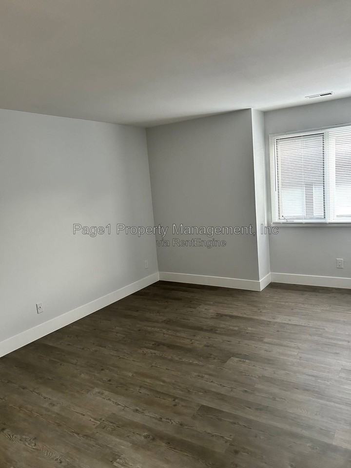 3809 Sage Dr #C - Photo 5 of 8