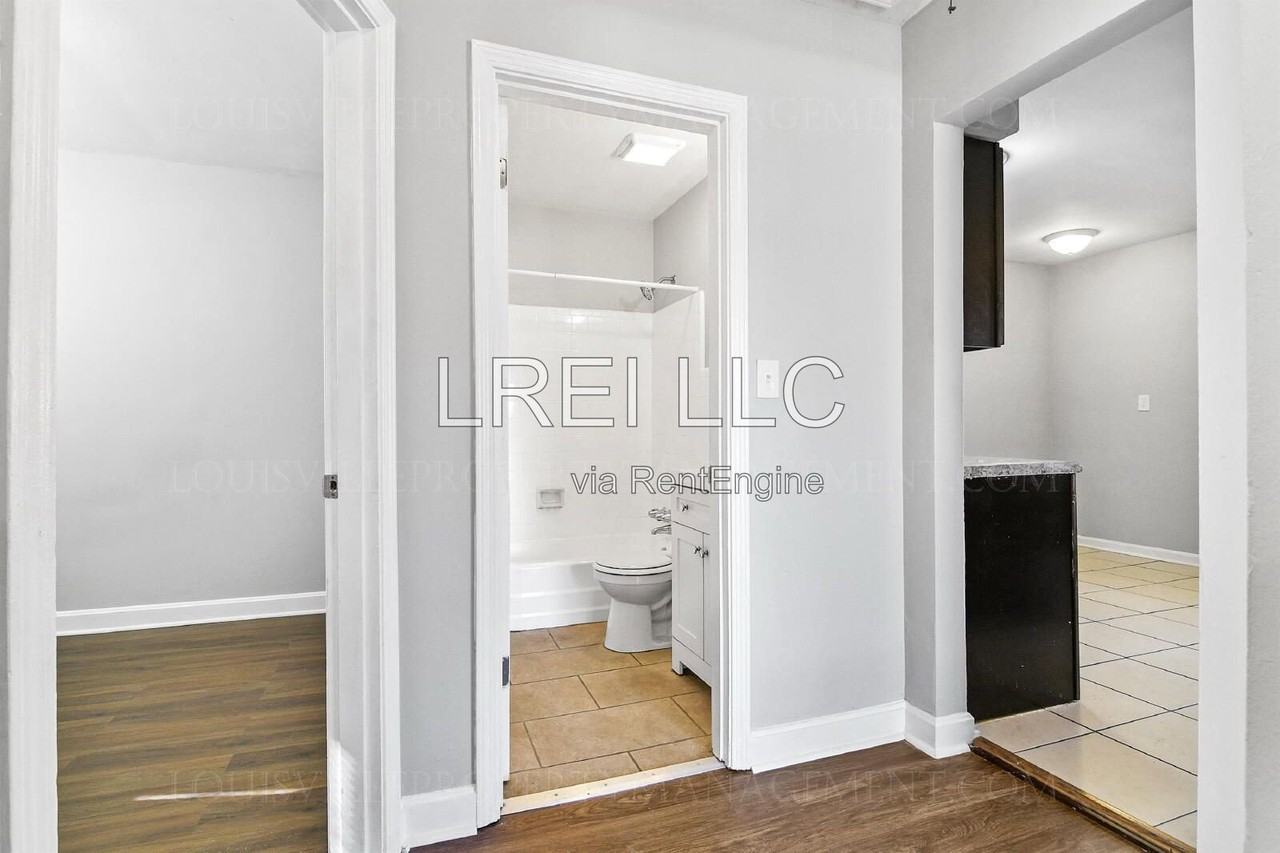 4206 Laura Ave - Photo 3 of 18