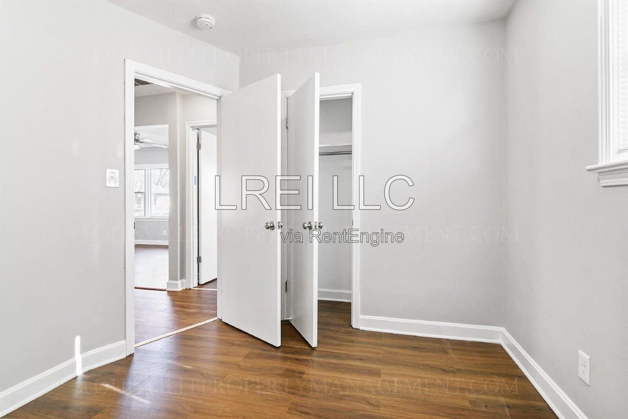 4206 Laura Ave - Photo 4 of 18
