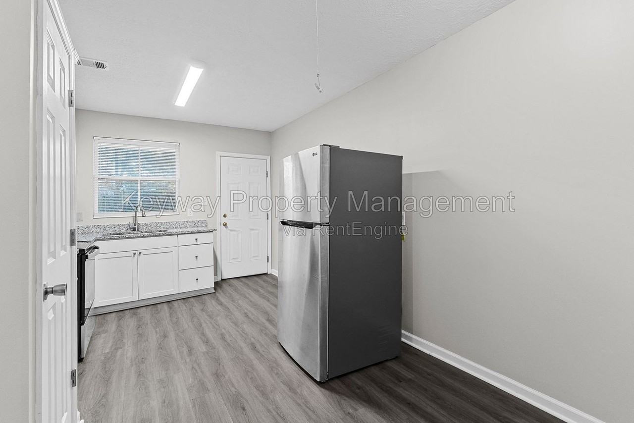 1120 Dodge Ln #12 - Photo 5 of 16