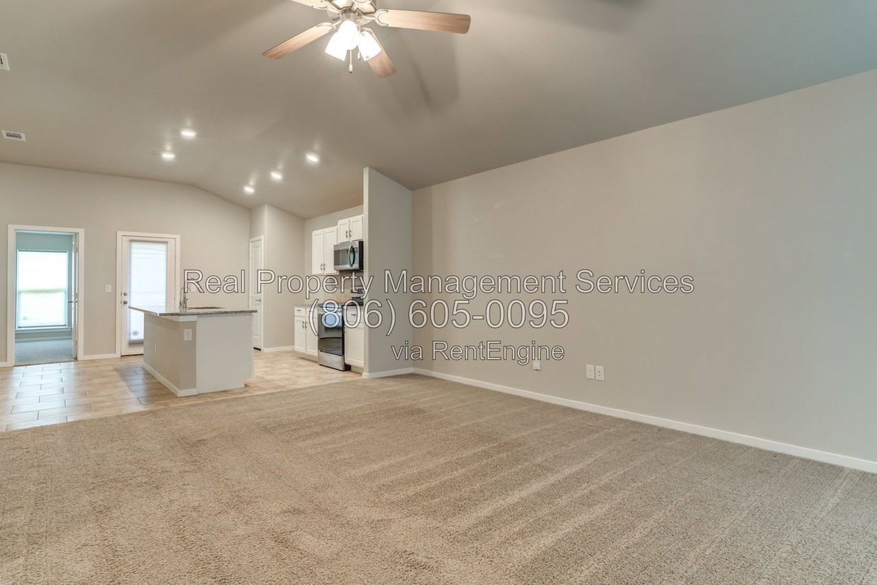 7518 30th St - Photo 3 of 31