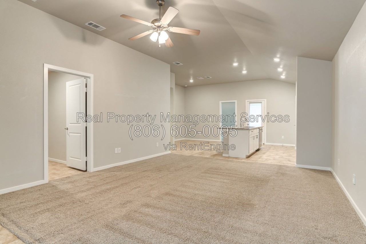 7518 30th St - Photo 5 of 31