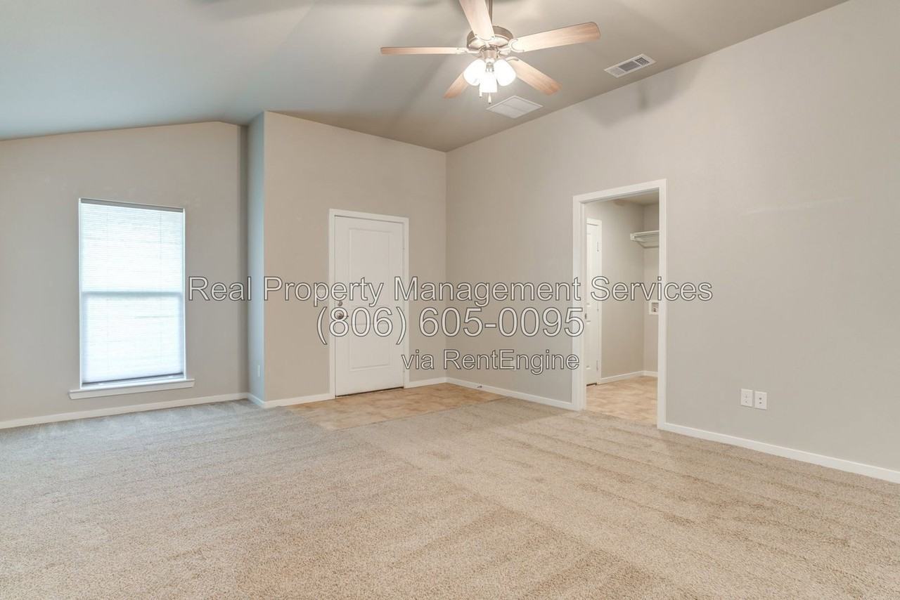 7518 30th St - Photo 6 of 31