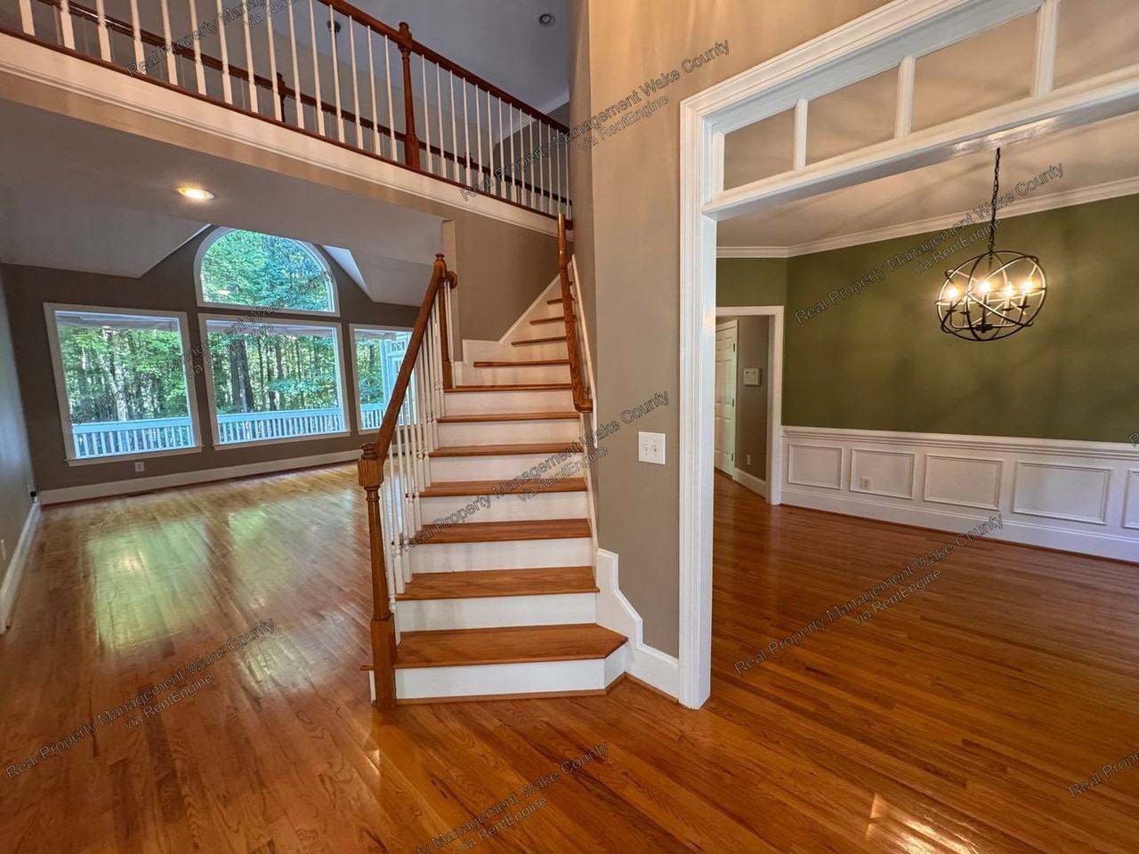 8001 Hawkshead Rd - Photo 2 of 50