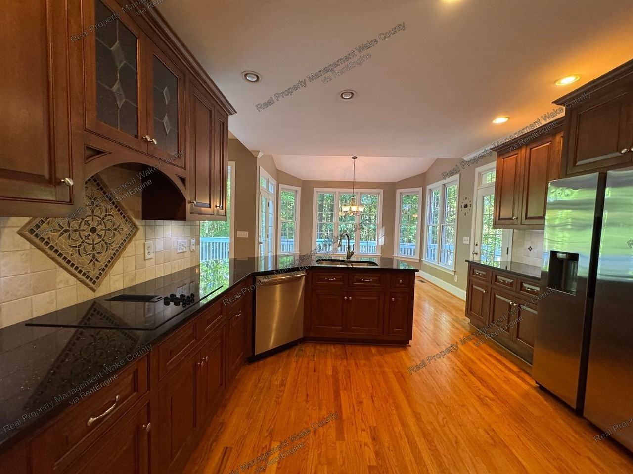 8001 Hawkshead Rd - Photo 4 of 50
