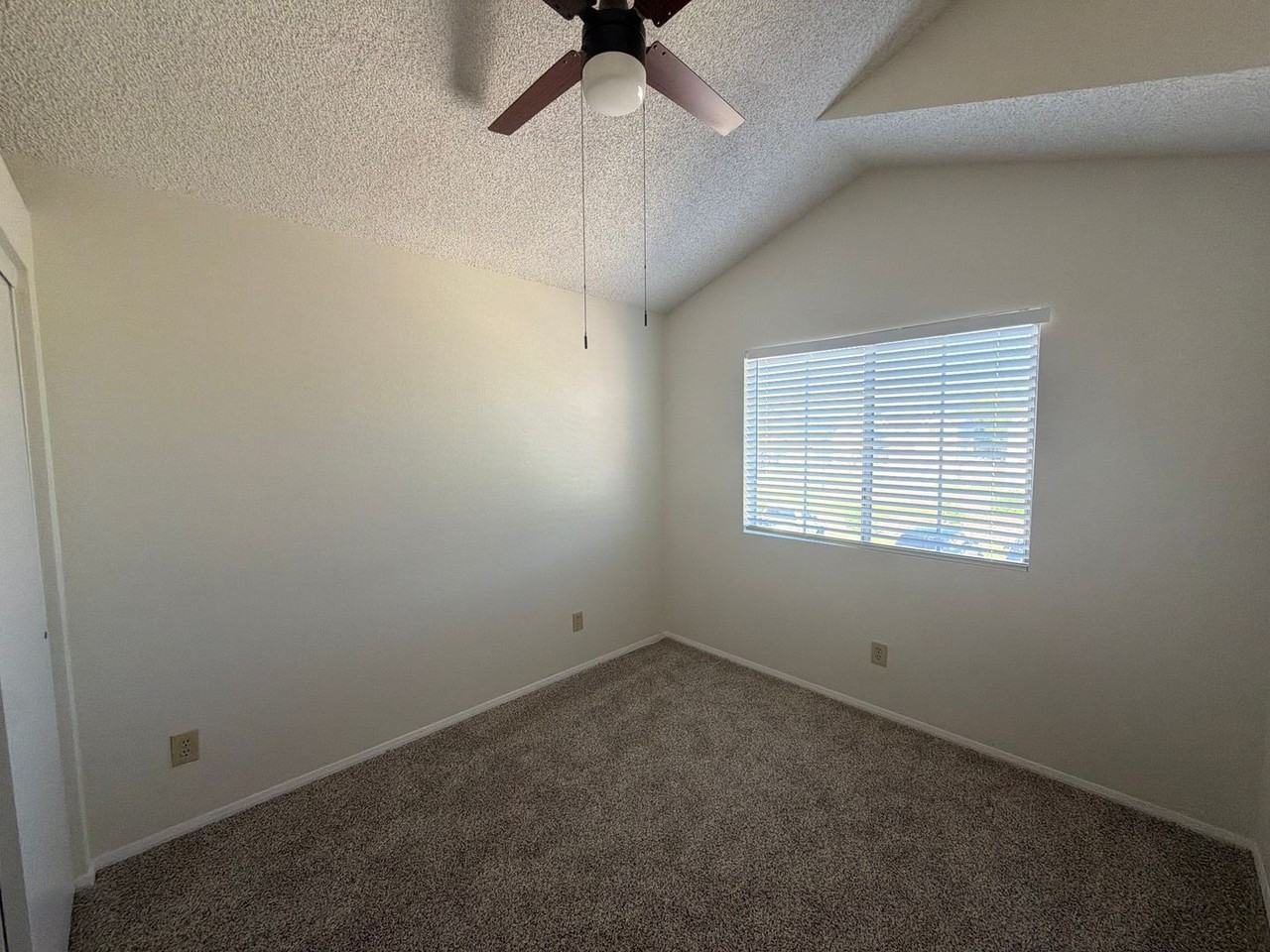 5051 W Mercury Way - Photo 6 of 13