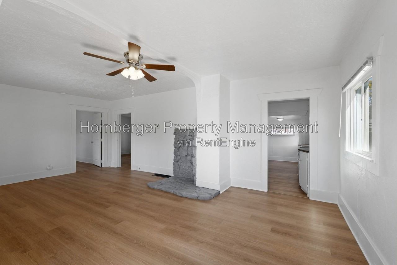 1617 E Marietta Ave - Photo 2 of 30