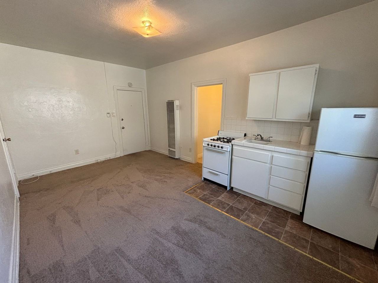 3623 Chestnut St #J - Photo 3 of 12