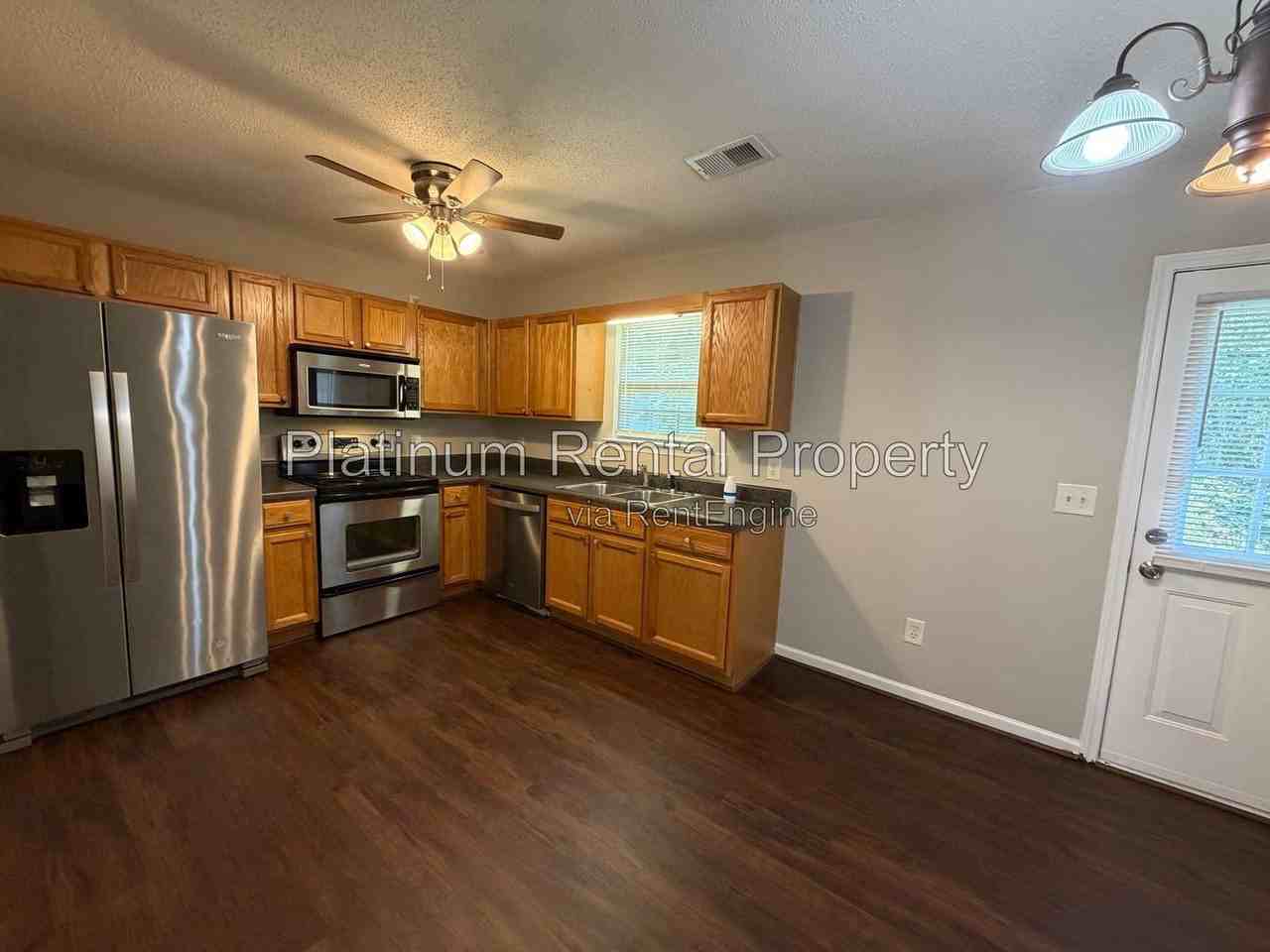 146 Madison Pl - Photo 6 of 27