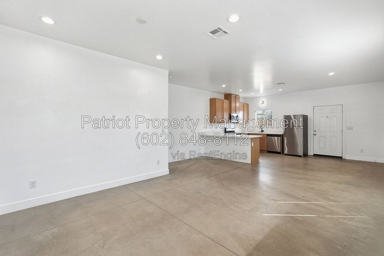 909 S 5th Ave #2 - Photo 7 of 35