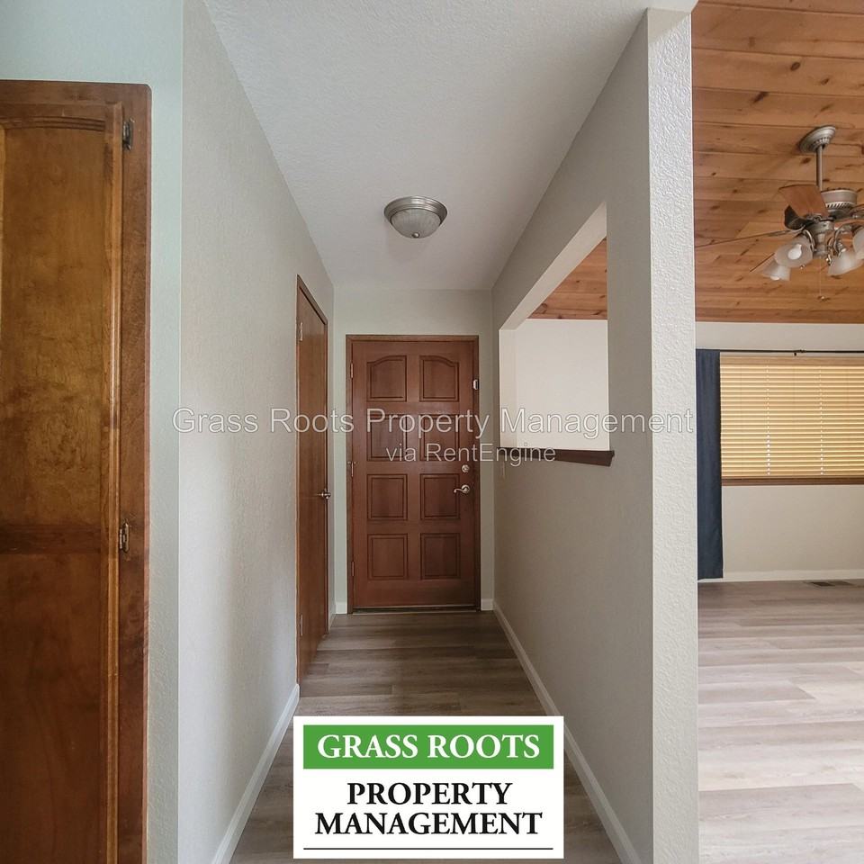 14829 Stinson Dr - Photo 2 of 8