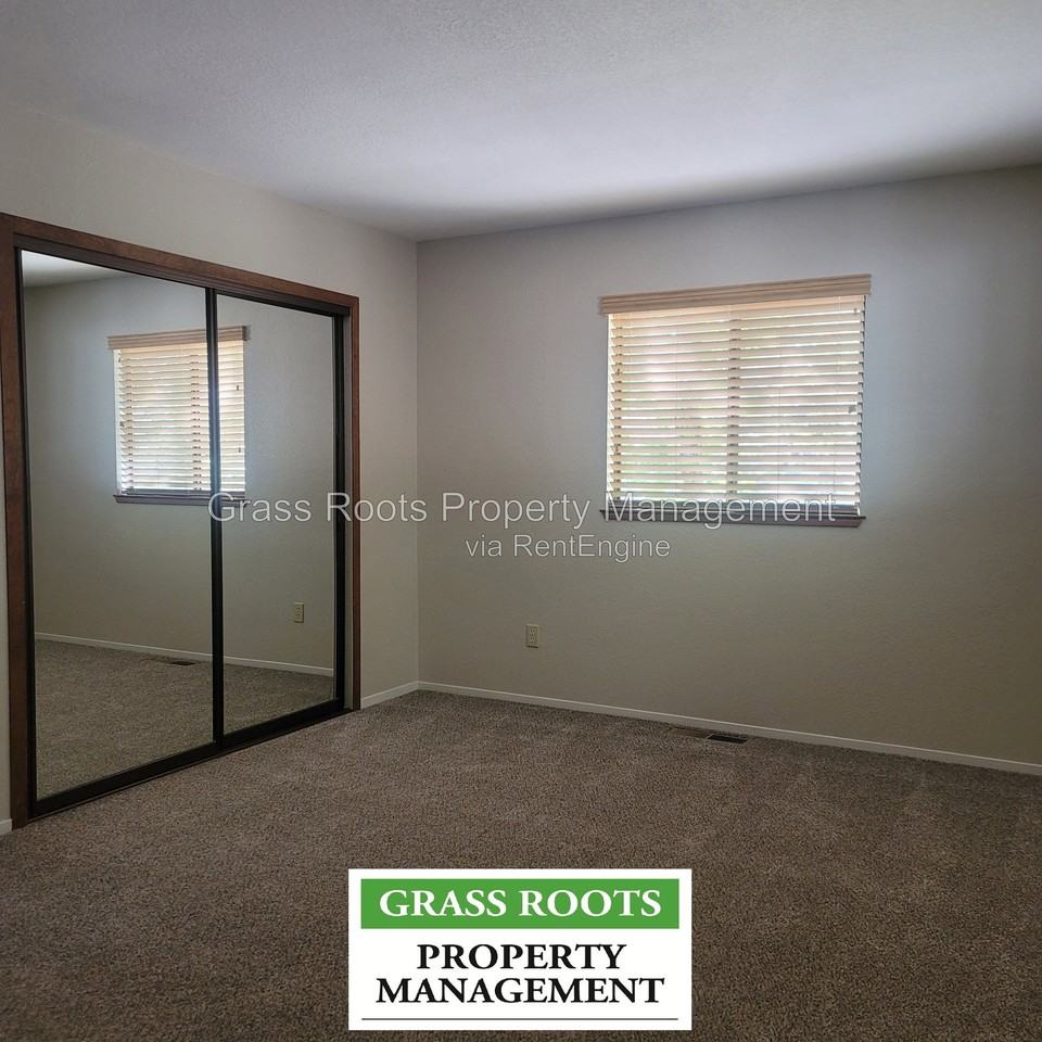 14829 Stinson Dr - Photo 6 of 8