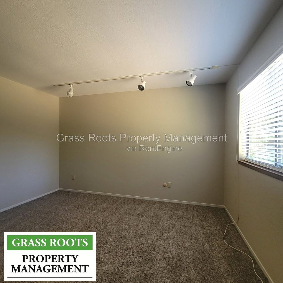 14829 Stinson Dr - Photo 7 of 8