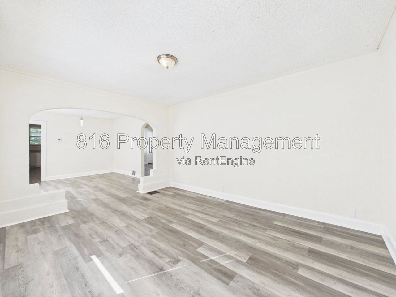 7222 Indiana Ave - Photo 2 of 32