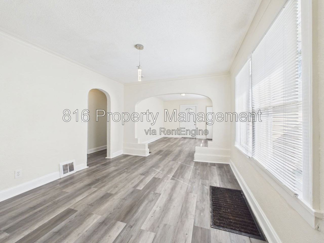7222 Indiana Ave - Photo 7 of 32