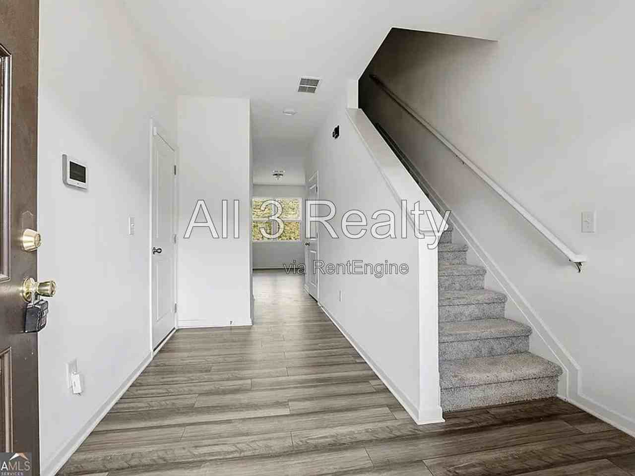 145 Swindon Dr - Photo 6 of 34