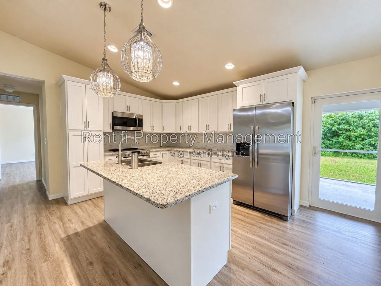 5059 N Peachtree Cir - Photo 6 of 20