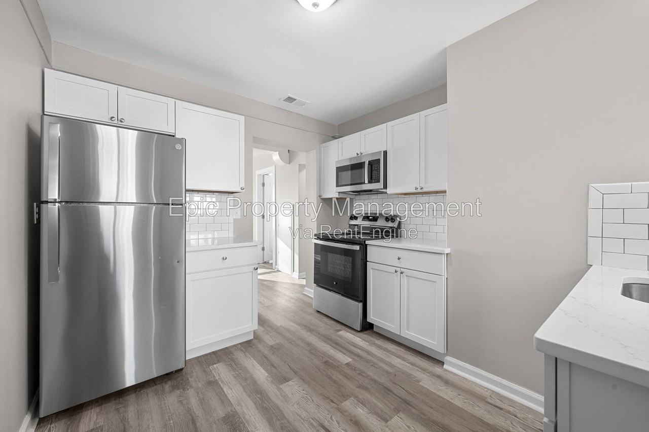 6797 Ford Ave - Photo 3 of 10