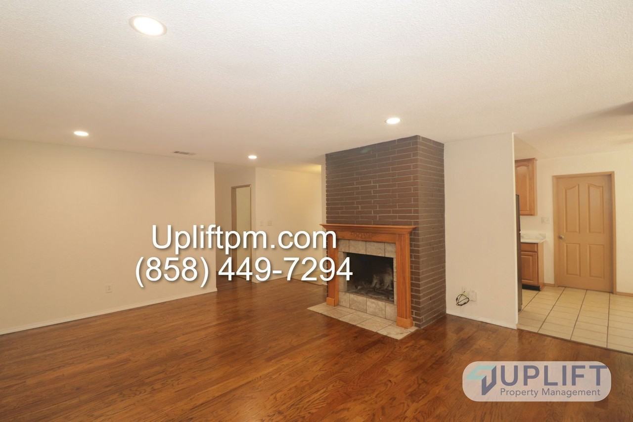6931 Ballinger Ave - Photo 2 of 11