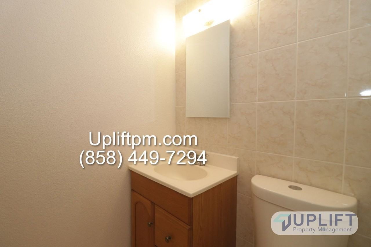 6931 Ballinger Ave - Photo 6 of 11