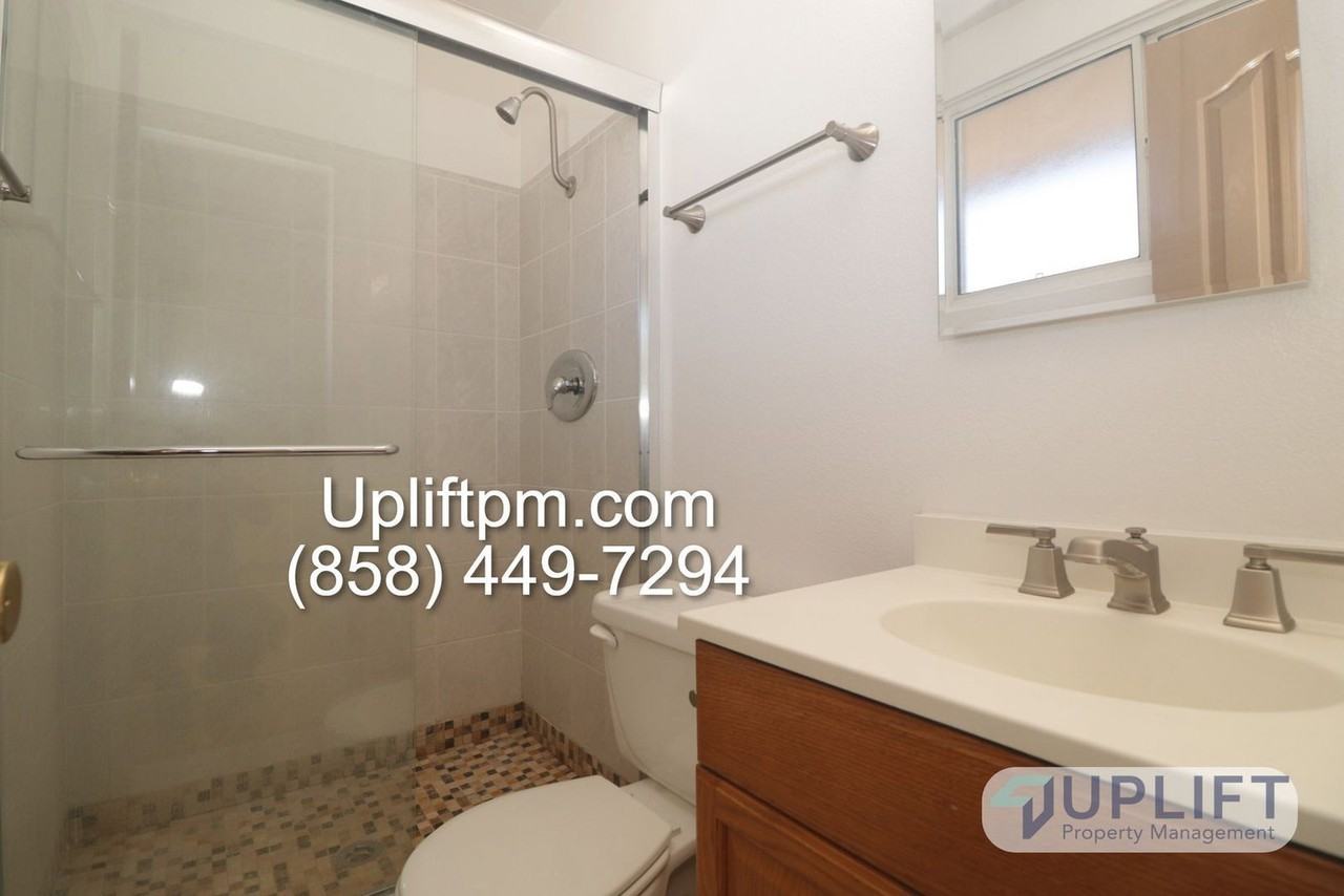 6931 Ballinger Ave - Photo 7 of 11