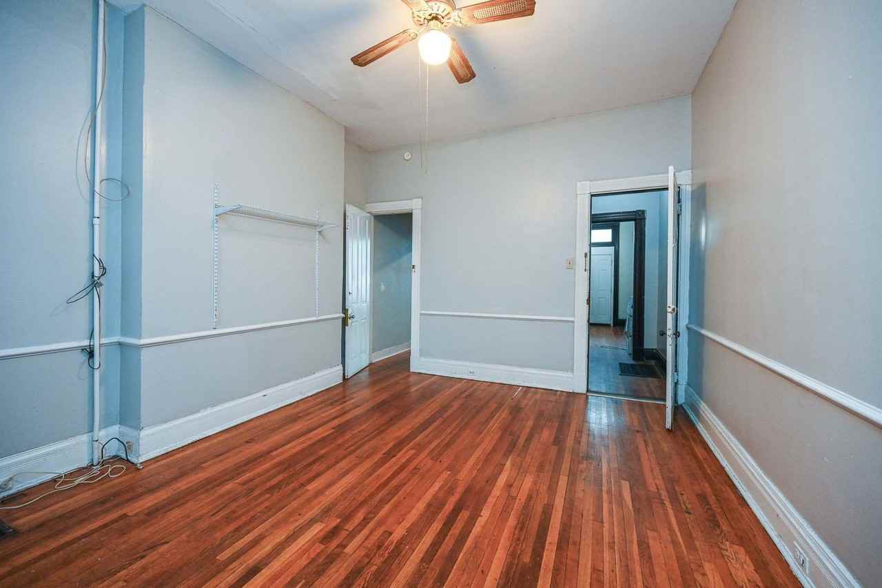 2361 W Clifton Ave - Photo 4 of 32