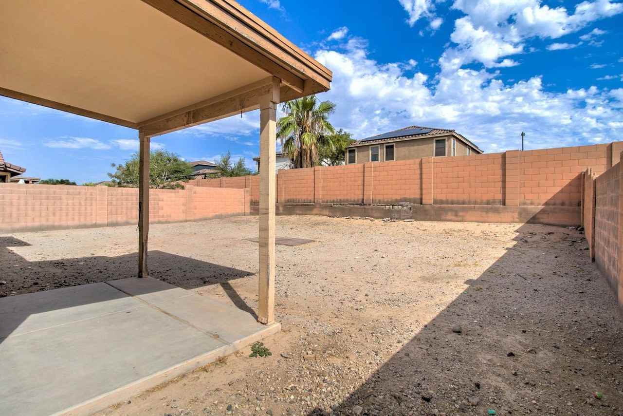 25672 W St Catherine Ave - Photo 7 of 29