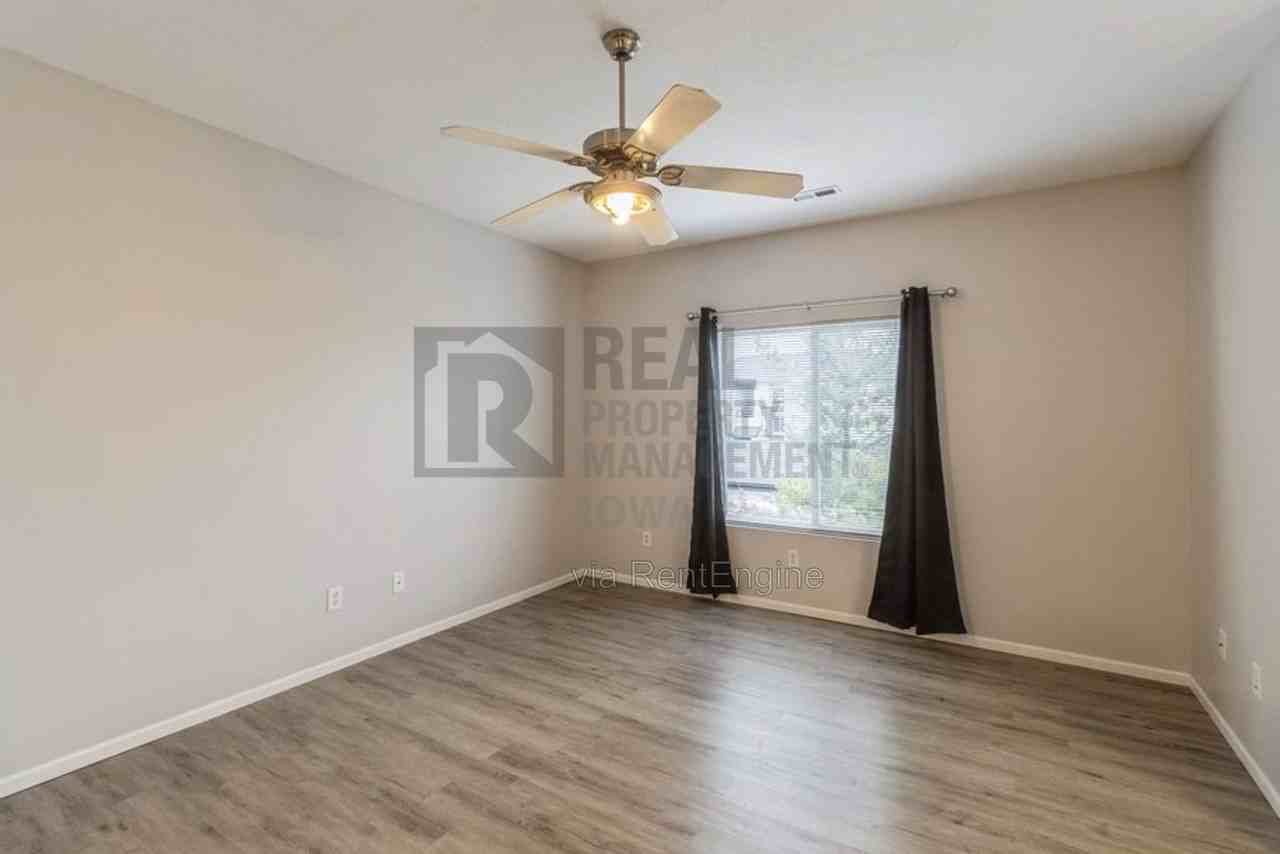 10335 Norfolk Dr #4 - Photo 3 of 14