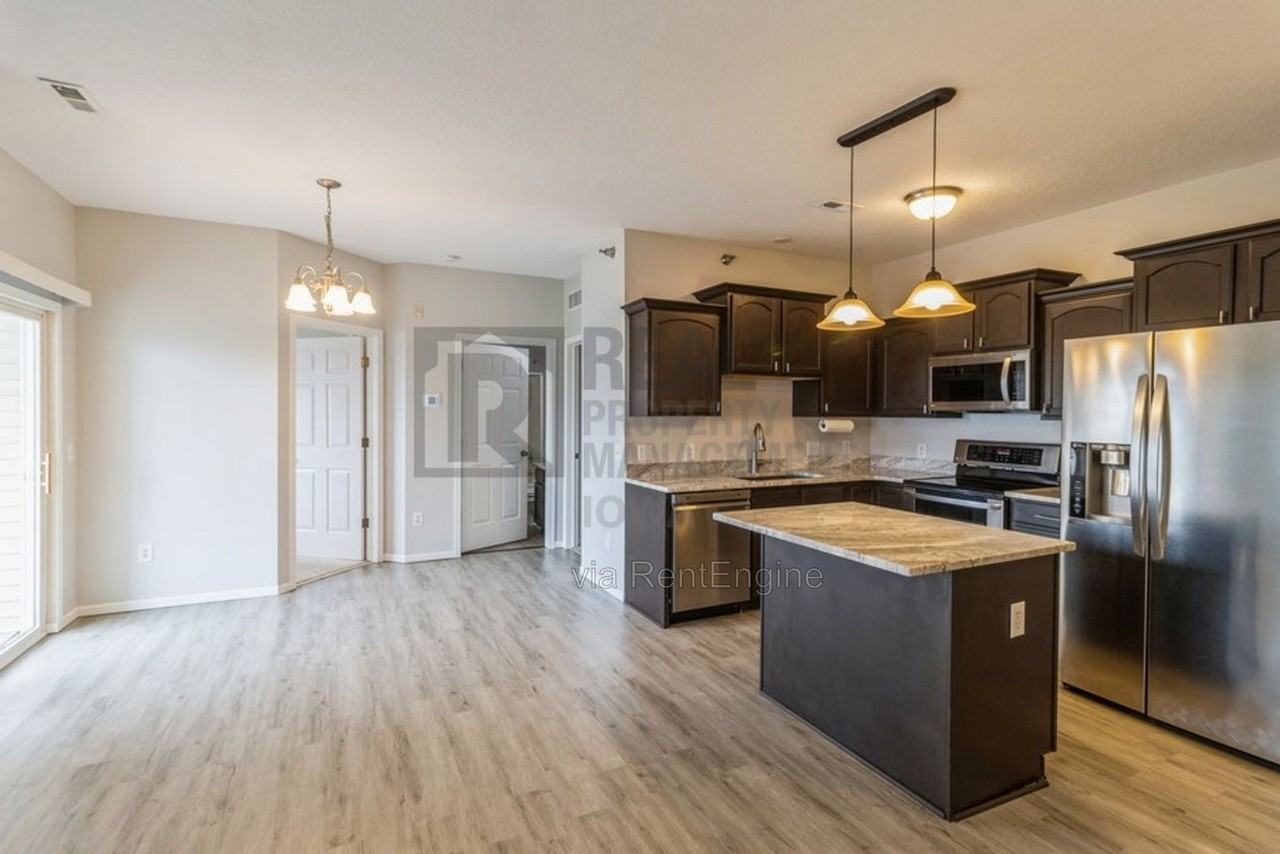 10335 Norfolk Dr #4 - Photo 4 of 14