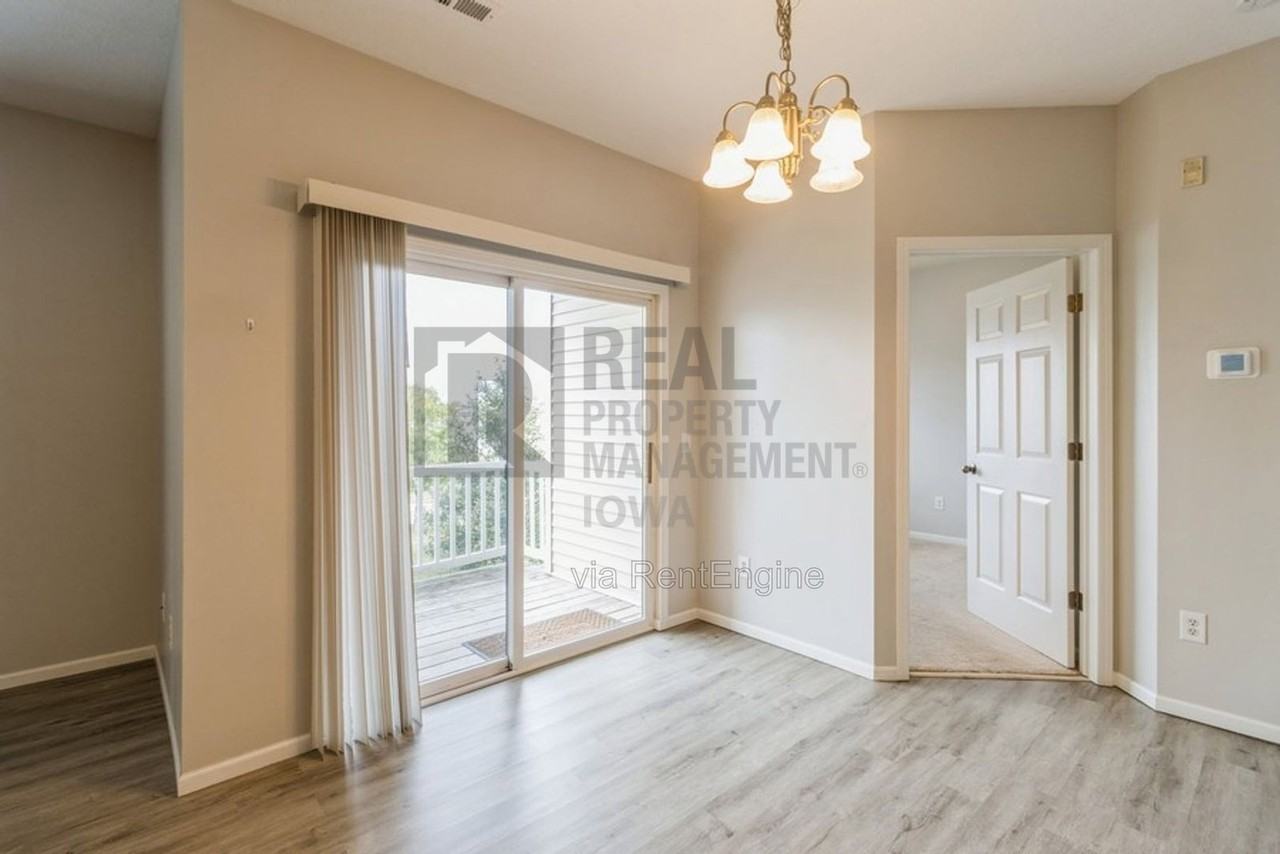 10335 Norfolk Dr #4 - Photo 6 of 14
