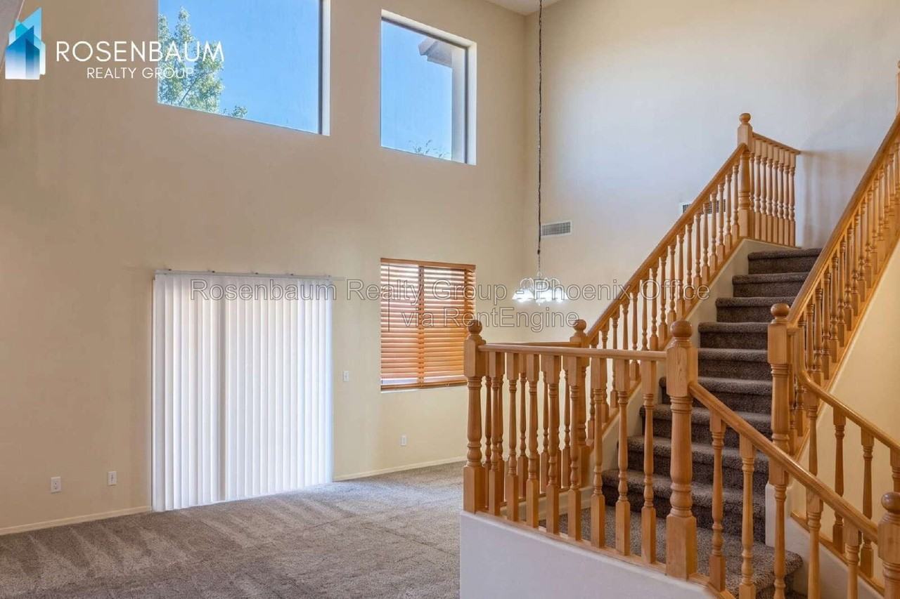 1582 E Wildhorse Pl - Photo 4 of 22