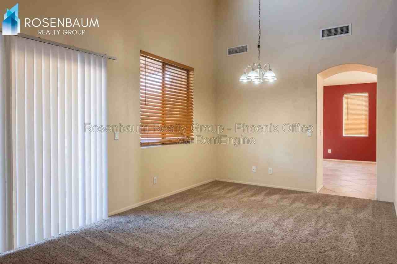 1582 E Wildhorse Pl - Photo 5 of 22