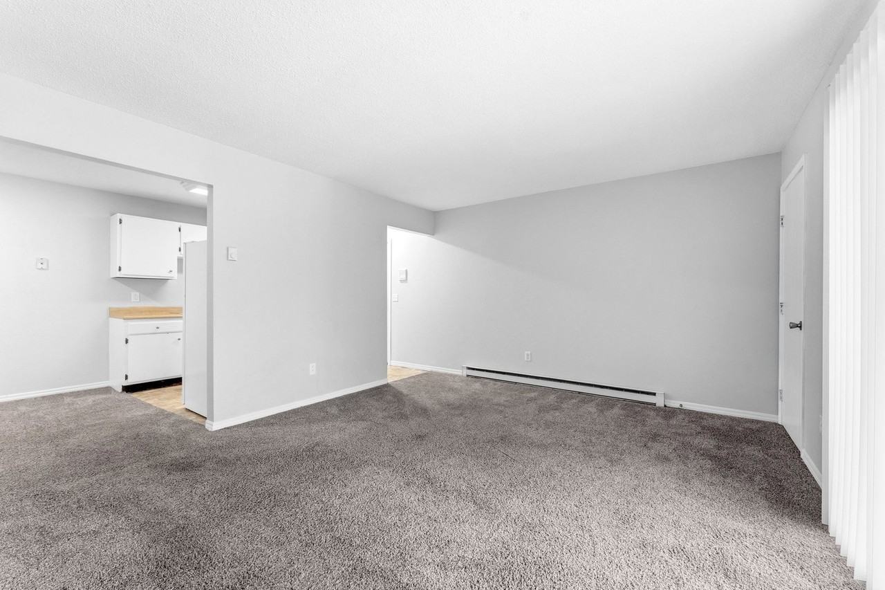 5943 Walnut Cir #E09 - Photo 7 of 13