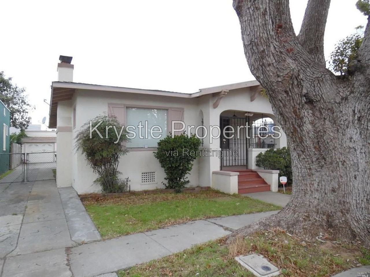 1621 Napa St - Photo 2 of 15