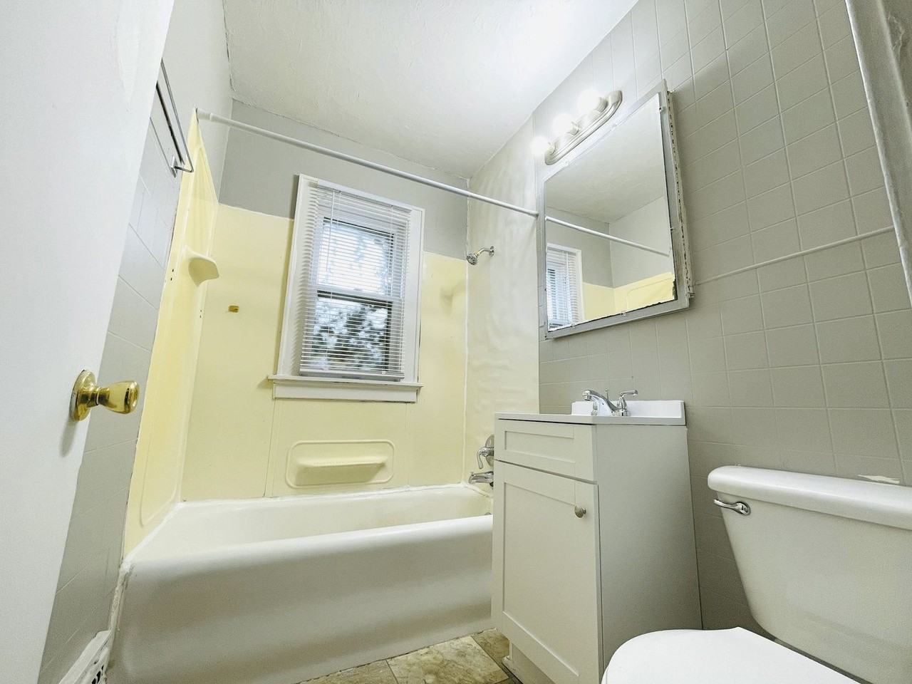 3014 N 57th St - Photo 6 of 7