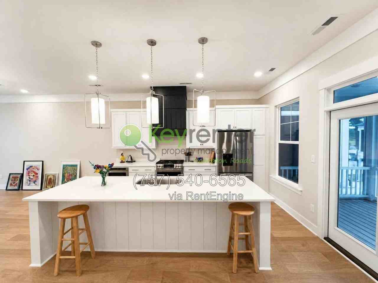 913 Jennings Ln - Photo 7 of 38