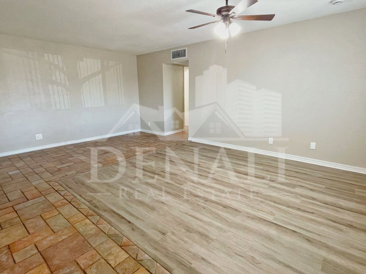 13651 N 33rd Ave - Photo 2 of 28
