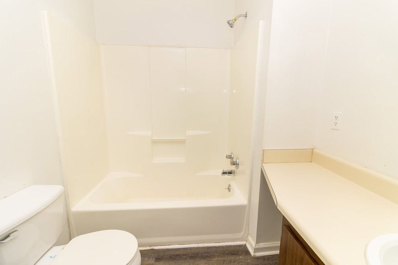 72 Nicole Ln - Photo 6 of 9